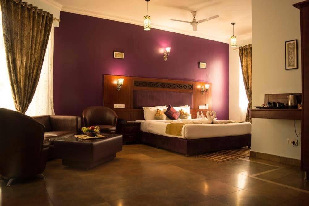 Wanders In Travel Company Hotel Madikeri Exterior photo