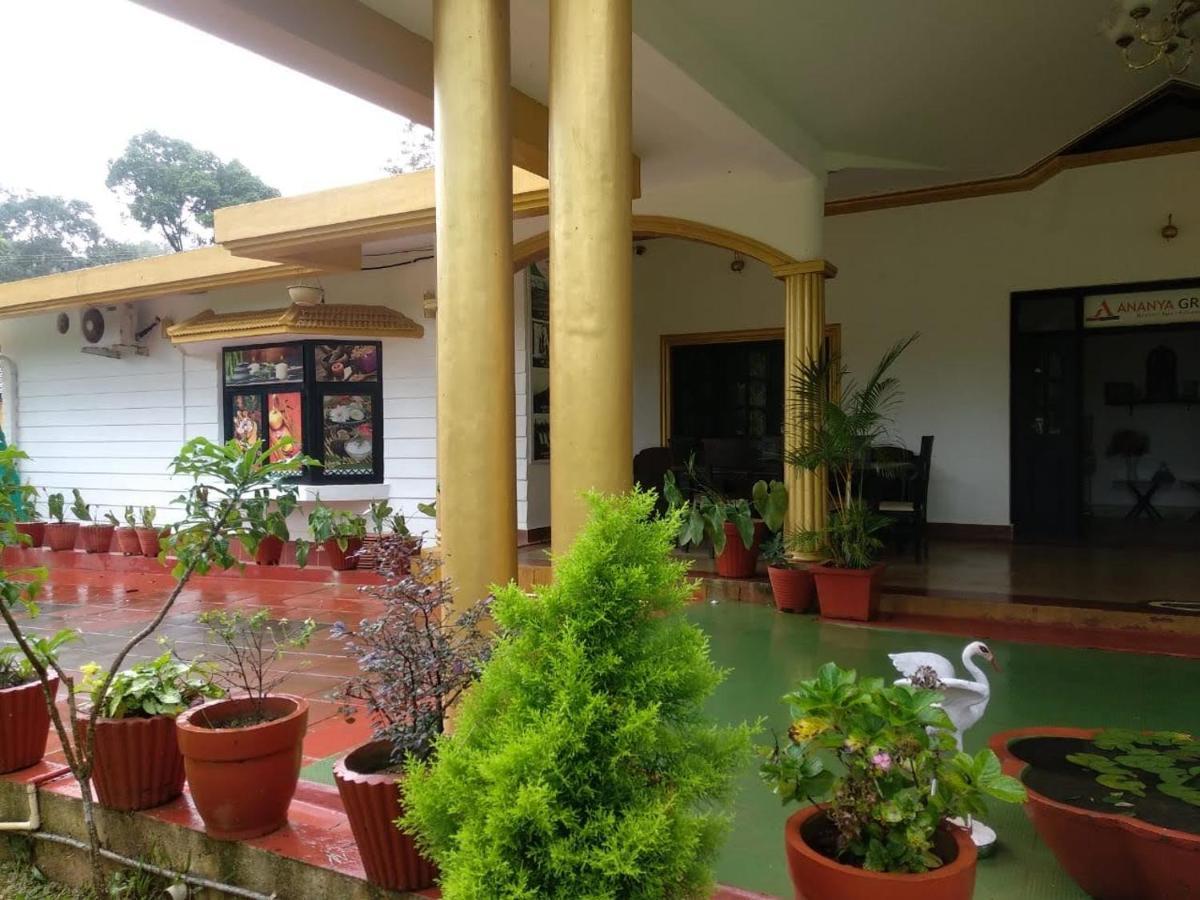 Wanders In Travel Company Hotel Madikeri Exterior photo